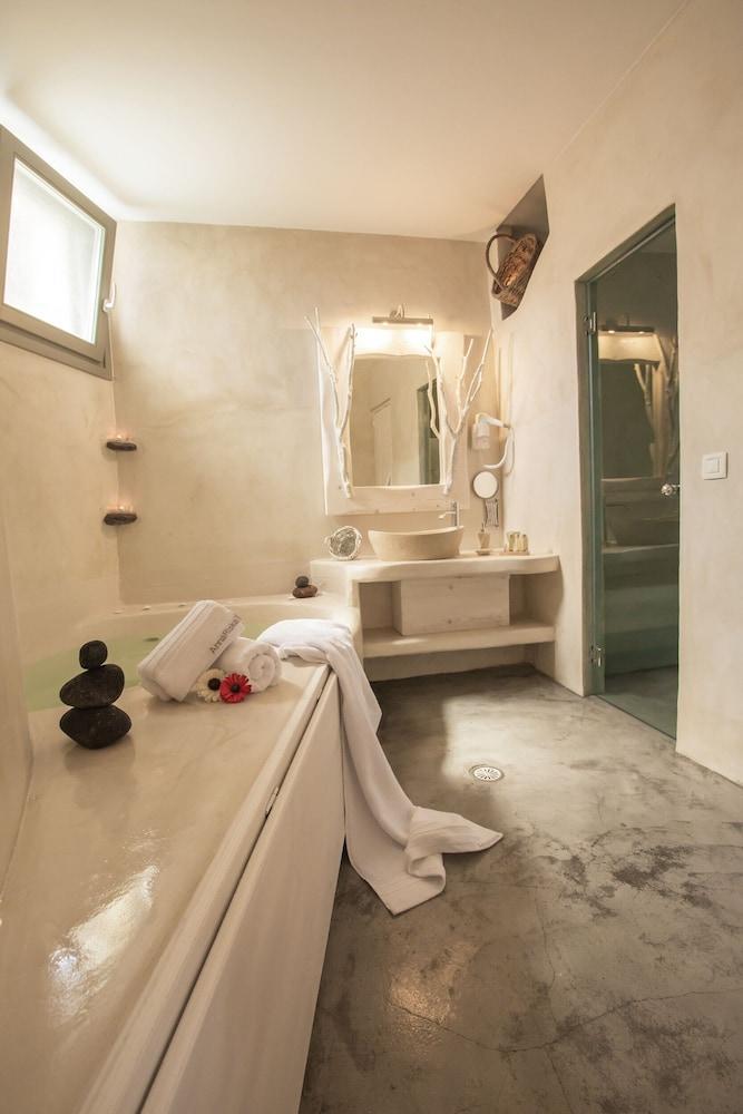 Love Nest Villa Akrotírion Esterno foto